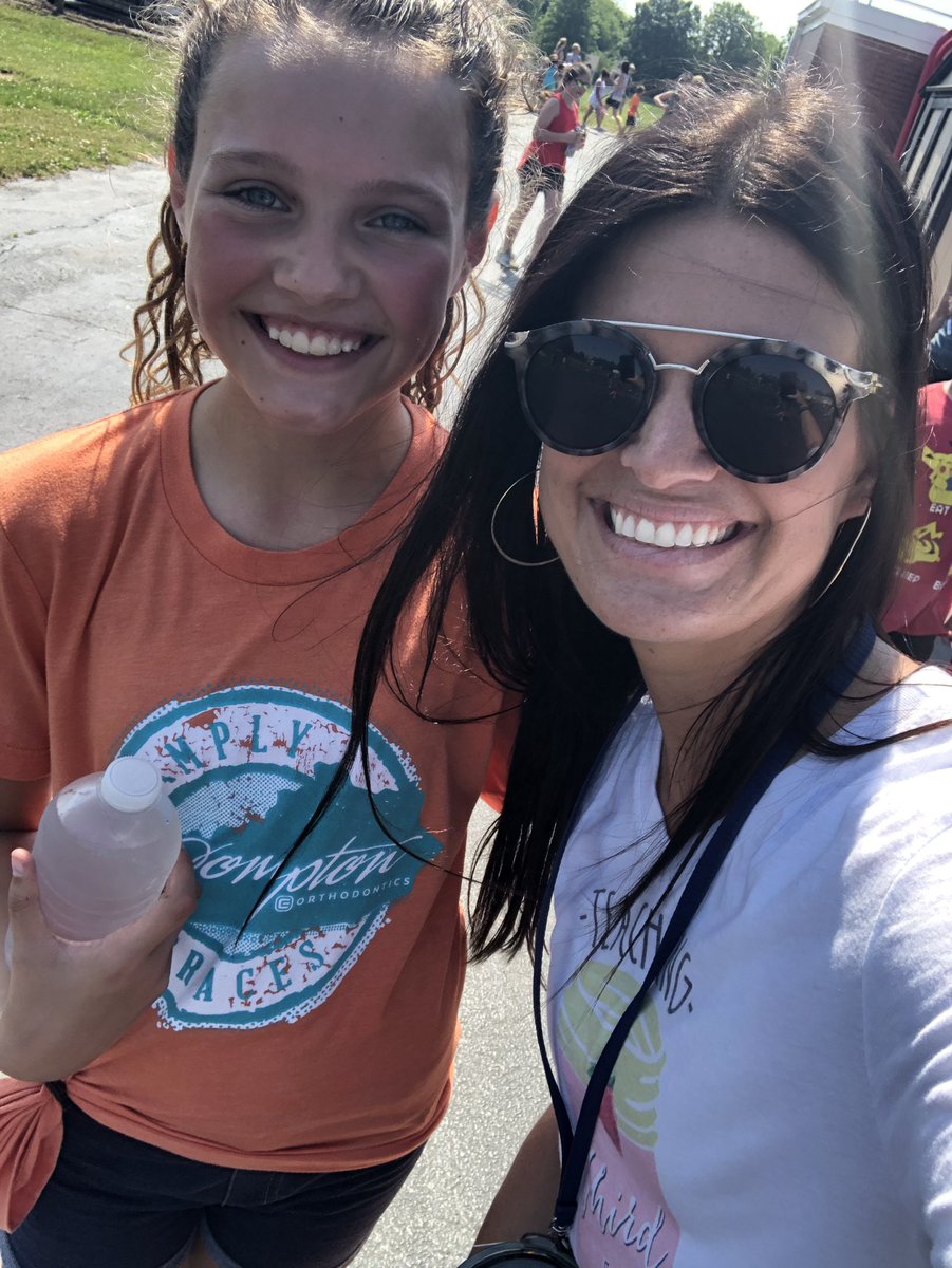 meredith_hester's tweet photo. Saying goodbye to my girl today will be hard! ❤️ https://t.co/nZYETxKEDx