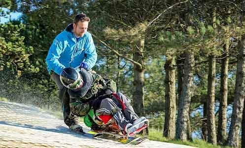 Mathew sustained a brain injury in 2010. Find out how sessions with <a href="/Ski4AllWales/">No Limits</a> are helping his rehabilitation and satisfying his 'need for speed'! #ABIweek buff.ly/2CKVRKr