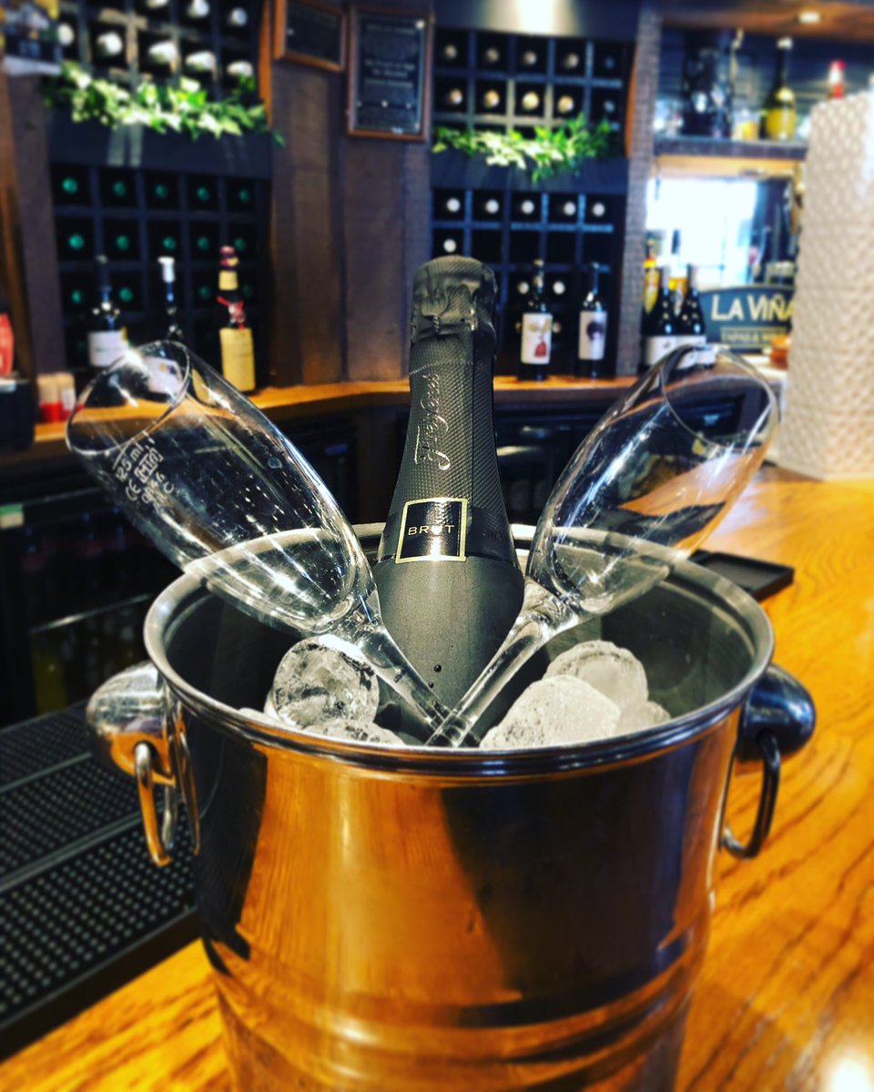 It’s the beginning of bank holiday weekend - go and treat yourself - half price bottles of cava 5pm-7pm. What better way to wind down after work #friyay #deansgate #manchester #mcrfood #spanishfood 🇪🇸💃🏼🍾