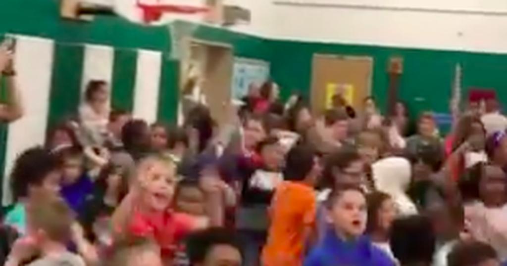 A sea of children dancing to 'Old Town Road' is the best thing you'll see today bit.ly/2HBHbAf