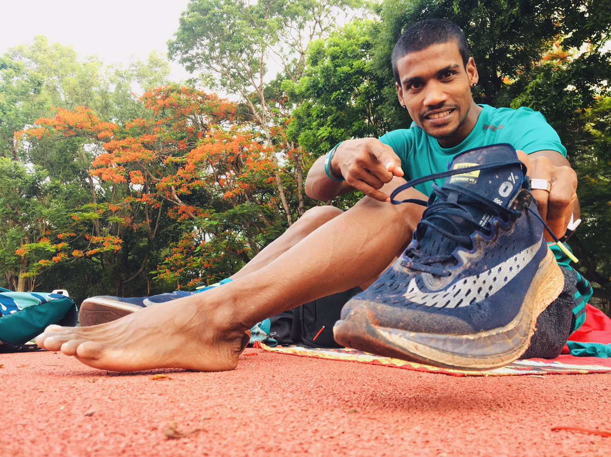 HussainFazeel12's tweet photo. It’s dirty, but every step is worth running for 👣⚡️
#unstoppable #flashmv #heretocreatehistory #roadtoioig2019 #trackandfield #athletes  @vaporflyworldwide https://t.co/08x4k4BKkF