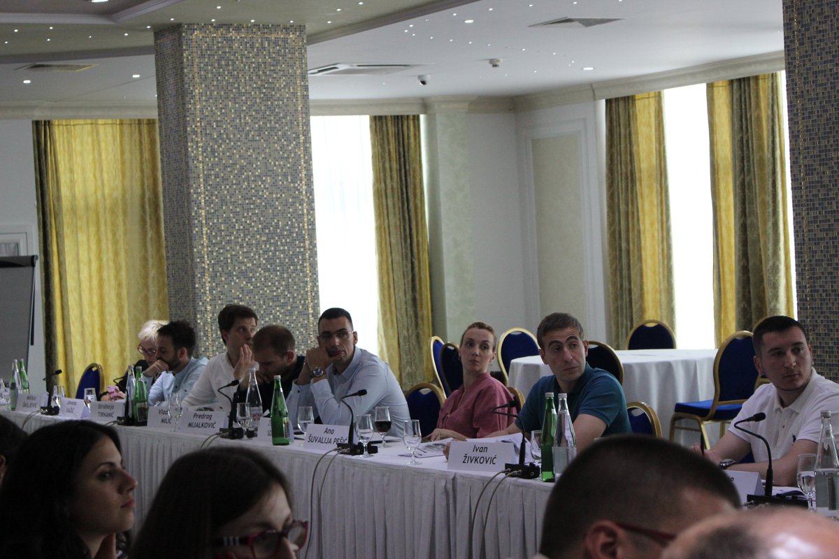 BFPE_BFPI's tweet photo. Danas smo otpočeli drugi deo Godišnjeg seminara. Ispred nas je trodnevni rad na temu Srbija i Zapadni Balkan: Spoljnopolitičke i bezbednosne perspektive. Na prvom panelu govorimo o izazovima za međunarodne organizacije u vreme demokratskog deficita #BFPEGS2019 @OSCE_Serbia @coe https://t.co/hYotchAs0J