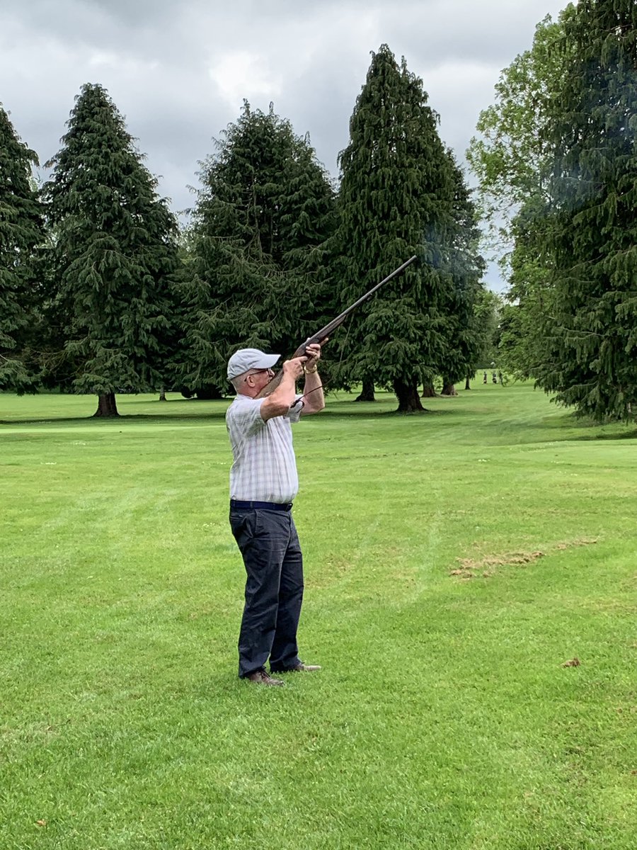 Ballygiblingaa's tweet photo. Bang!!! The evening shotgun start is officially underway 💥💥💥 https://t.co/LO1kin4GUR