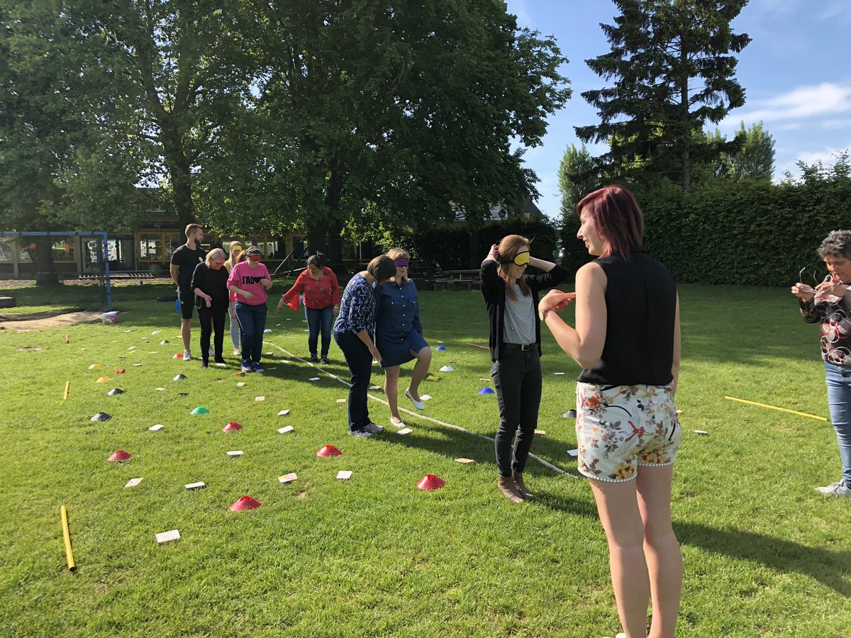 InfanoVzw's tweet photo. Teambuilding ... wie heeft het gedaan, waarmee en waar? Ster Dilbeek heeft het gevonden! @InfanoVzw @sportplaneet #teambuilding #cluedo https://t.co/N54nFRWJmf