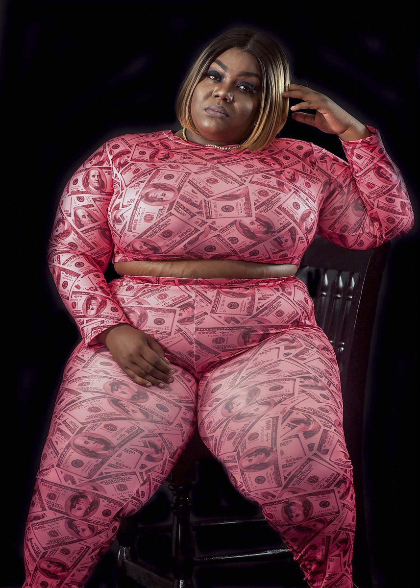 Tominika3's tweet photo. #BigFineAppreciation #bbw #bigfinefriday #BeConfident #money #bigfine #AboutThatCurvyLife #curvygirlsrock #curvyfashionista #curvyconfidence photographer: @teambetv_eric https://t.co/EgCaTpCBh1