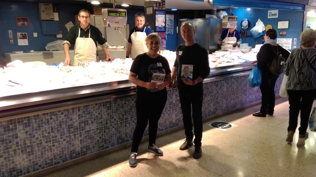 EUPetrer's tweet photo. 🔻 Aquest matí hem estat al Mercat La Frontera repartint el nostre programa i donant a conèixer la nostra candidatura

VOTA ESQUERRA UNIDA PETRER
#LaTeuaEsquerra
#VotaEsquerraUnidaPetrer https://t.co/Ru1fGGWm55