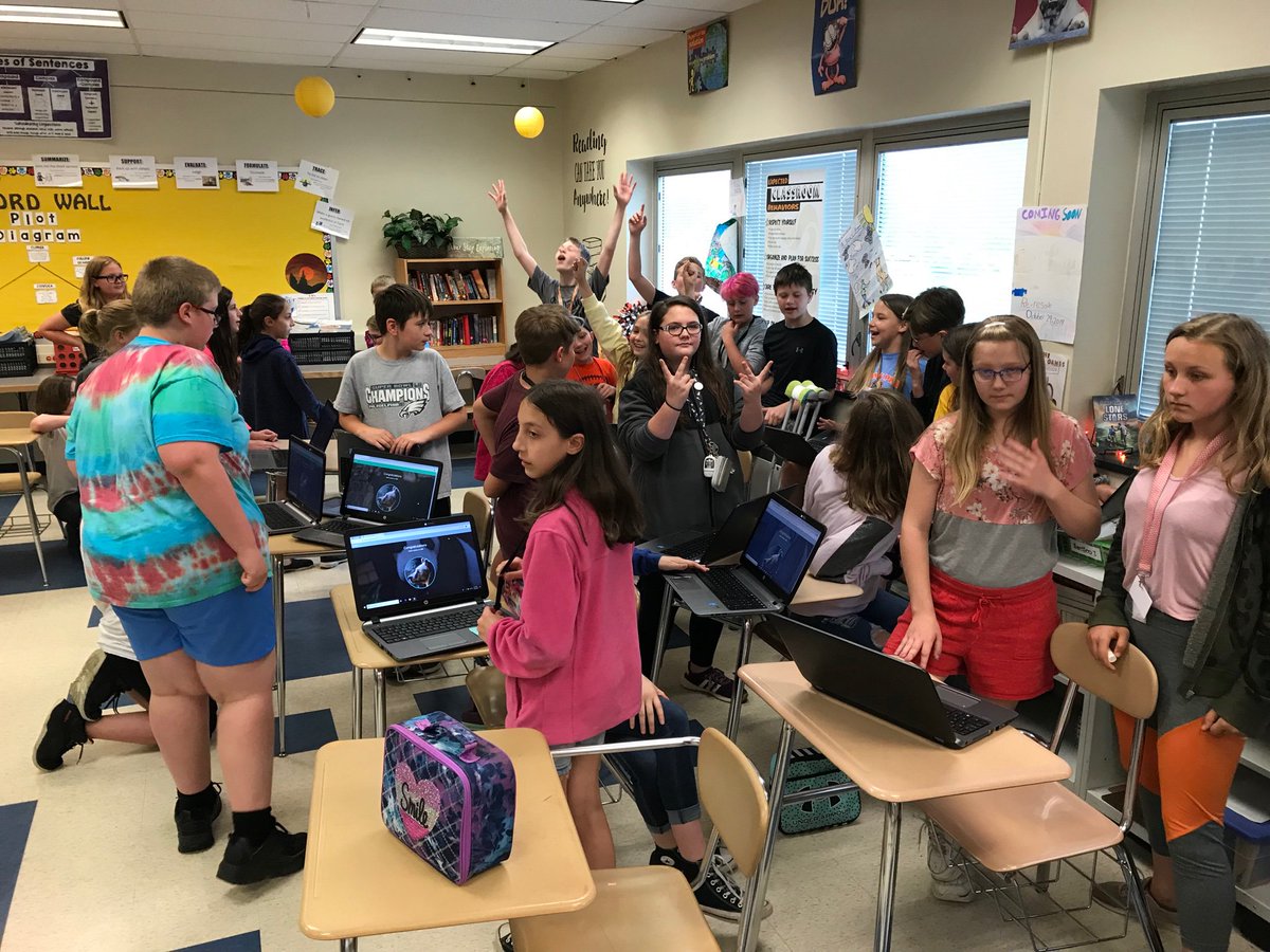 BarbFedele's tweet photo. Sixth grade students enjoying a little friendly competition with their fifth grade visitors today! https://t.co/O3C4yUpxDa