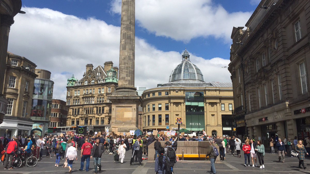 stephensmyth87's tweet photo. If there’s one thing adults hate more than lazy apathetic kids it’s... #Newcastle #ClimateStrike #Strike4Change #FridaysForFuture #ClimateAction #SchoolStrike4Climate #ExtinctionRebellion https://t.co/wrAu84S9VF