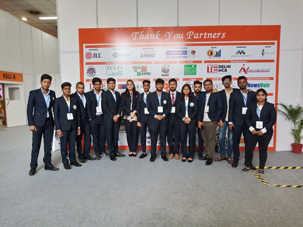 nrti_life's tweet photo. 'The Souls of NRTI' are recently visiting '5th Smart Cities India Expo - 2019' as delegates.

It is being organised at Pragati Maidan, New Delhi from May 22-24, 2019.

#NRTI #NAIR #Vadodara #RailUniversity #EducationRailWay #IndianRailways #StudyTours #smartcities #pragatimaidan https://t.co/ZjVnBnZreC