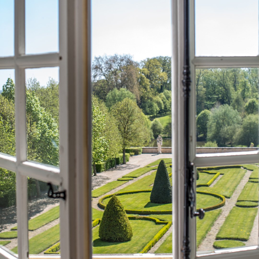 Absolutely Weddings tweet media