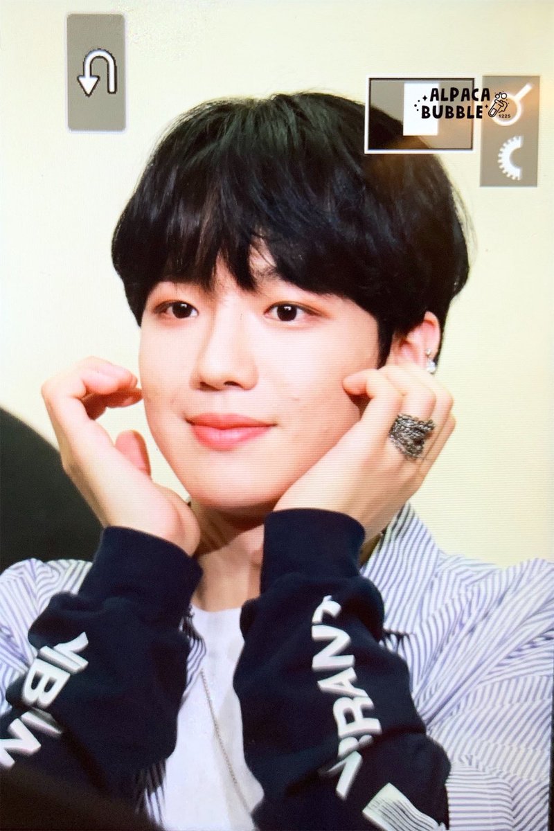 AlpacaBubble's tweet photo. 190524 preview
#LIMYOUNGMIN #임영민 #AB6IX 
 
펑펑펑펑 https://t.co/UxBd7kKHs9