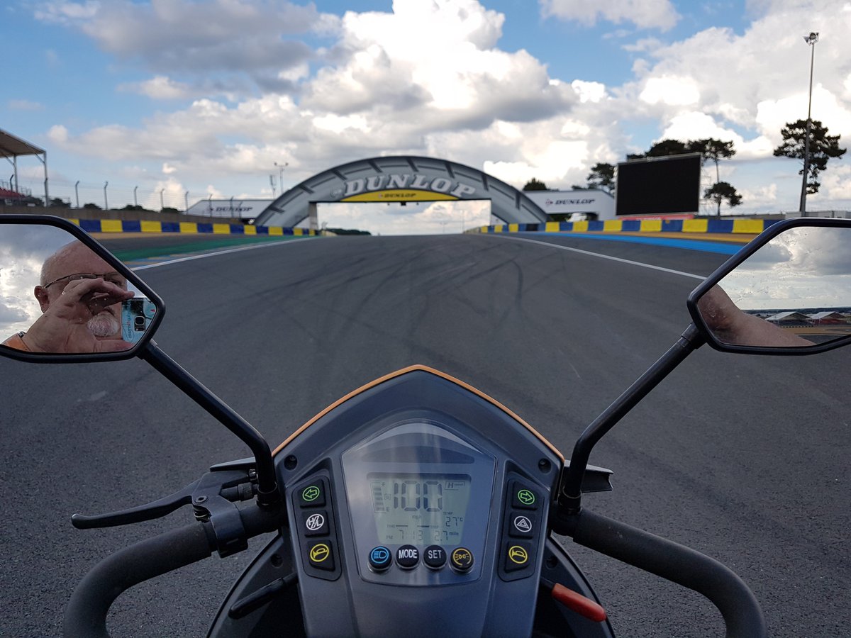SteveTarrant_LM's tweet photo. One of the views I can never get enough of!!!!! Not long to wait now for @FIAWEC @24hoursoflemans at #circuitde24heures - test day in 9 days!
@fillon_pierre @GerardNeveuWEC https://t.co/8SIXp2bOuP