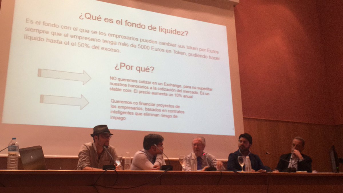 dgcamara's tweet photo. Felipe Romera (Dir. @PTAMalaga) comentando la apuesta del #PTA por el #Blockchain.
#mesatech con @Jose_Cosin @ricardonandwani
Organiza @ajemalaga. https://t.co/9lU5mFe30c