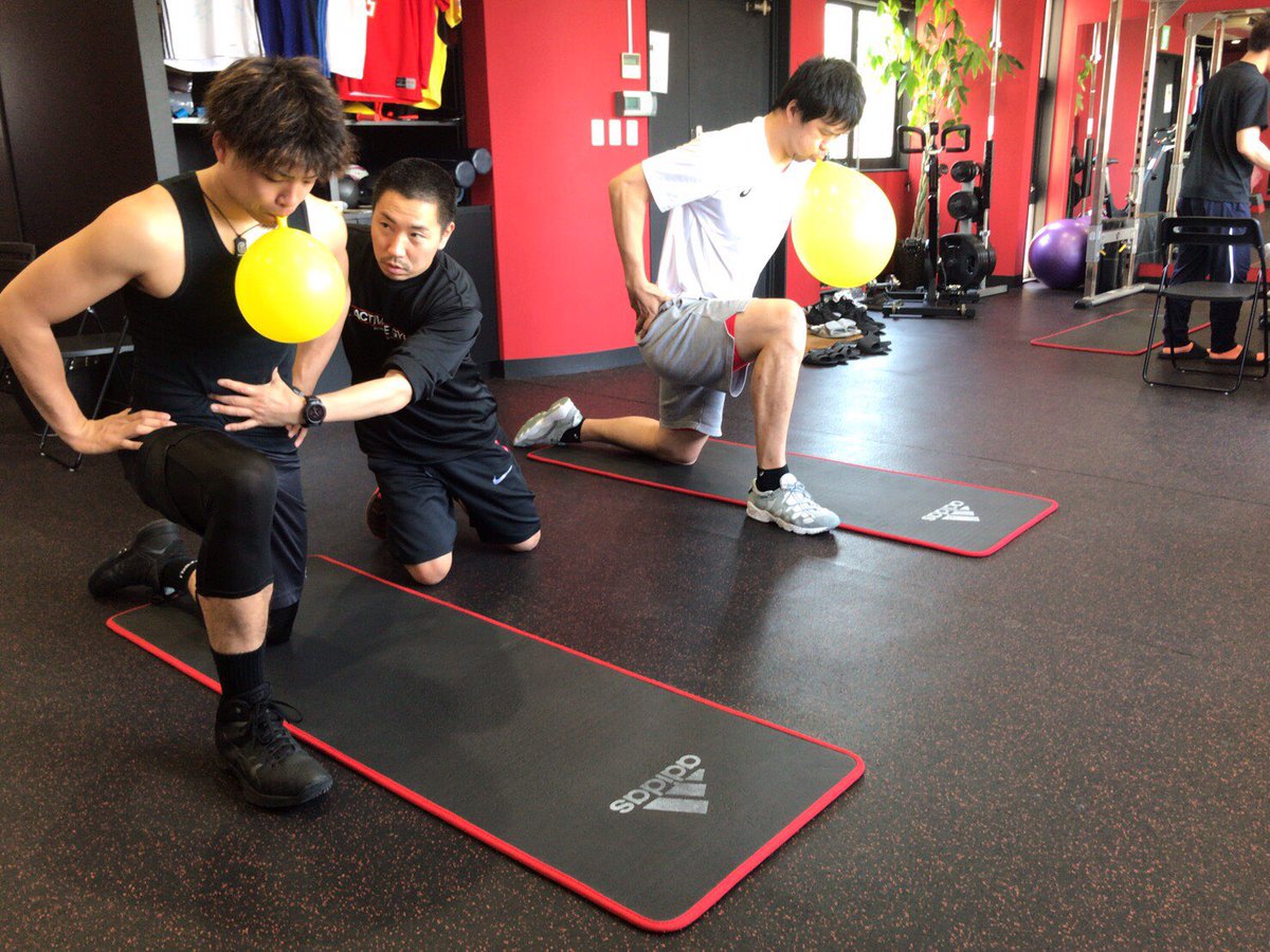 今日はアツさんと一緒にACTIVATE GYMにてストレングストレーナーの山地