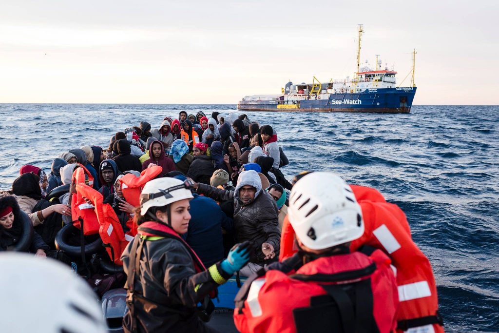 eigenLab_Pisa's tweet image. PERCHÉ LA LETTERA DELL&apos;ONU SUL DECRETO SICUREZZA BIS È UN SEGNALE ALLARMANTE

Abbiamo cercato di capire cosa ci fosse dietro e quali fossero le ragioni e le motivazioni di questo documento.

Stiamo uniti, restiamo umani.
Tenaci e contro.

#StavoltaVoto 

eigenlab.org/2019/05/ecco-p…