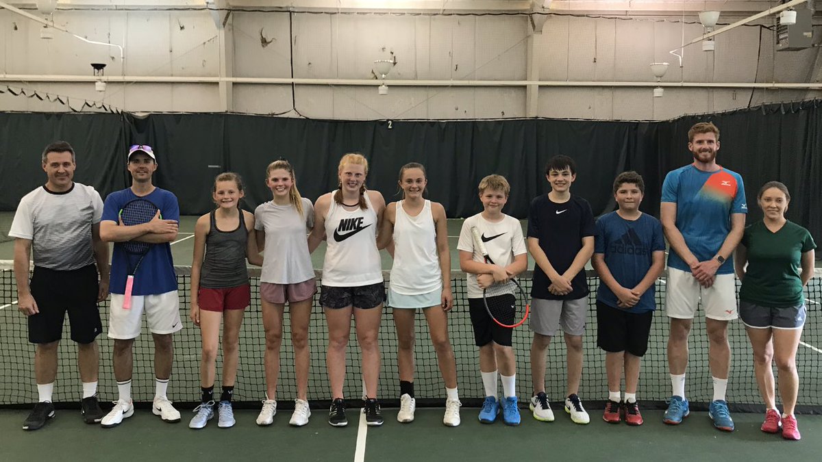 Great week of preparation for our junior tournament players. We were joined by ATP Tour coach and former ATP Tour player, David O’Hare. He helped our juniors with both their on court play and their off court training habits. #jcctennis #learningfromthebest
#creategoodhabits