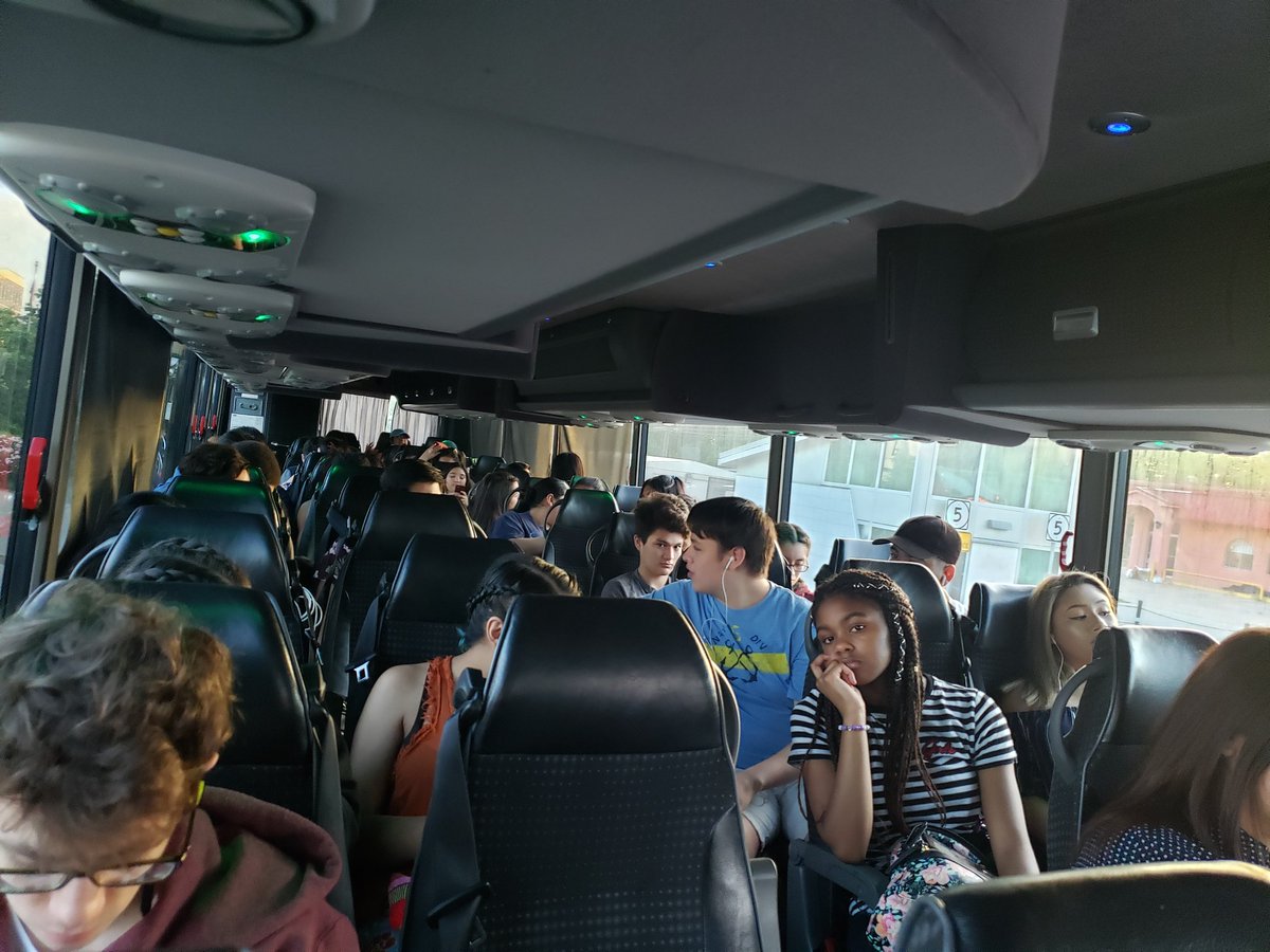 FrenchLott's tweet photo. It's early morning but we are off to sixflags!! @HISD_NHECHS #PhysicsFieldtrip #ClassOf2020 https://t.co/862awufzxD