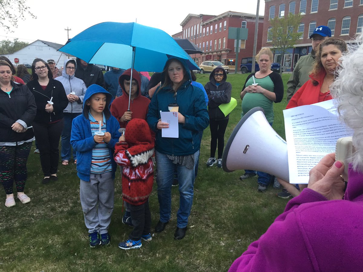 MeNursesUnion's tweet image. Over 100 members of the #Calais community came out last night to stand up for patient safety and support their caregivers.