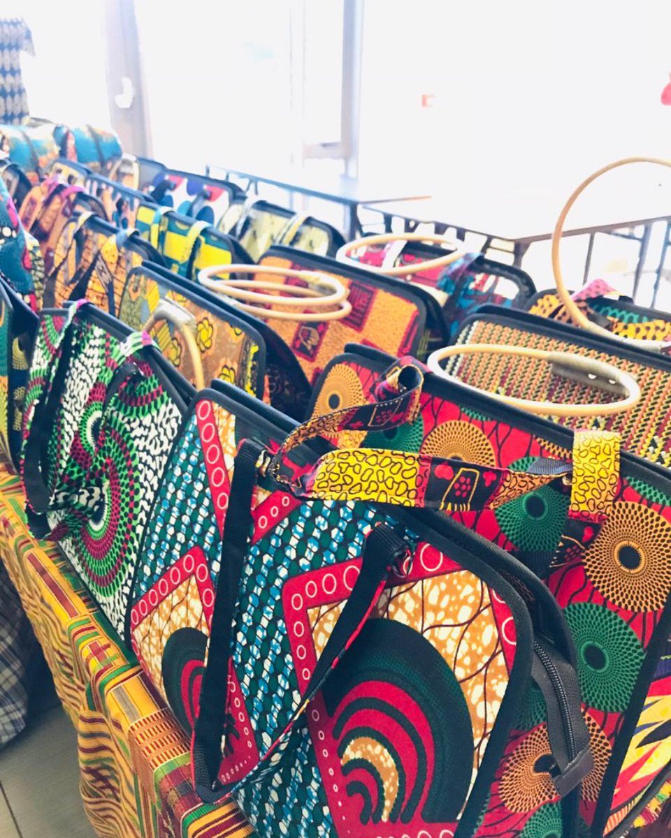 ForvisMazars_SA's tweet photo. Stunning vendor displays at the @Wesgro and #Mazars Business Networking Seminar currently underway at #MazarsCPT
#AfricaDay2019 #Wesgro #MazarsSA #WCGov #AfricaArise #AfricanUnity https://t.co/VRpRsopQTL