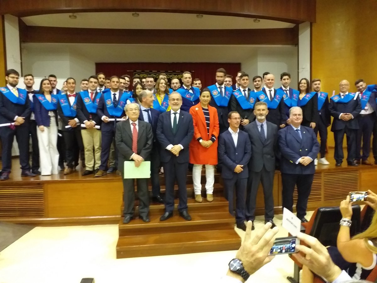 Acaba de finalizar el Acto de Graduación de nuestros alumnos. ¡Enhorabuena a todos los Graduados!