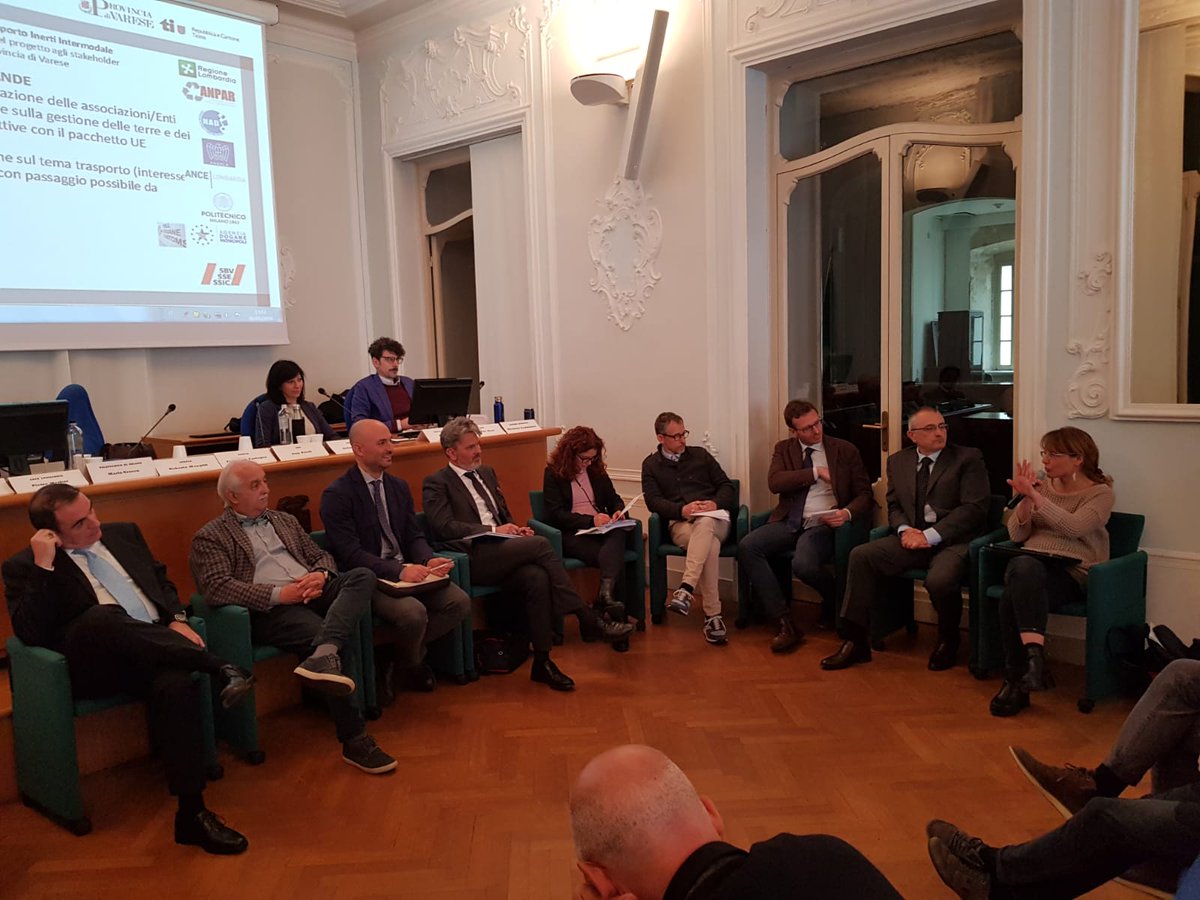 GetriInerti's tweet photo. Grande partecipazione per il 1° convegno di presentazione del progetto #GeTRI – Gestione Trasporto Rifiuti Inerti Intermodale - agli stakeholder alla presenza dell'AdG @Interreg_IT_CH @UniLIUC @NAD_Italia #ANPAR #ANEPLA @RegLombardia #RegioInsubrica @SBBCargo #ANCE #CantoneTicino https://t.co/lIGmP594Rc