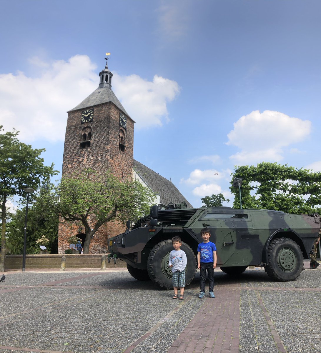 edg88's tweet photo. 43ste brigade te Bunnik https://t.co/ojmmLqq65f