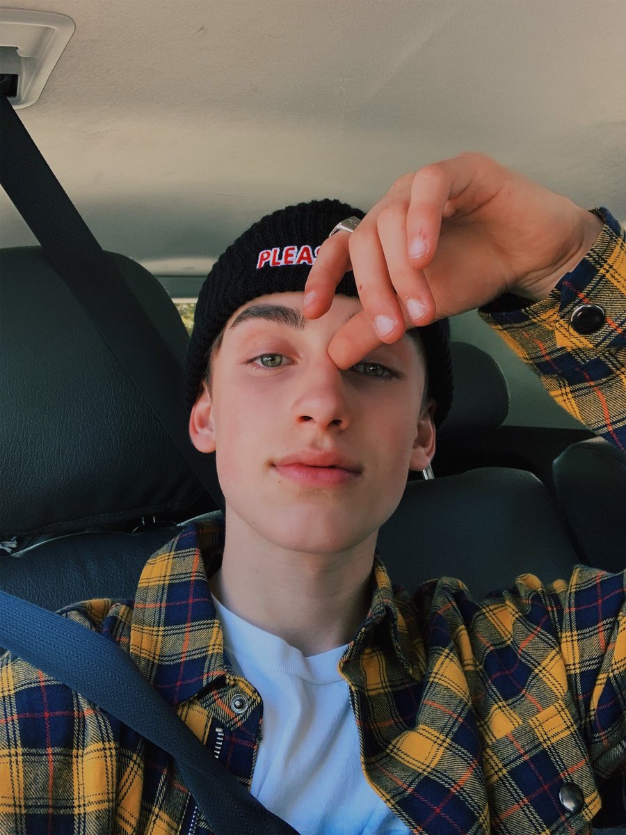 Johnny Orlando tweet media
