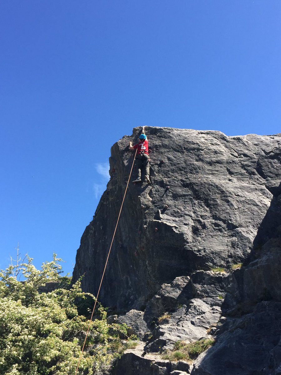StTeresasFY5's tweet photo. Awesome morning rock climbing for group 1 ⛰ #rocks #realadventures https://t.co/3aRobig65b