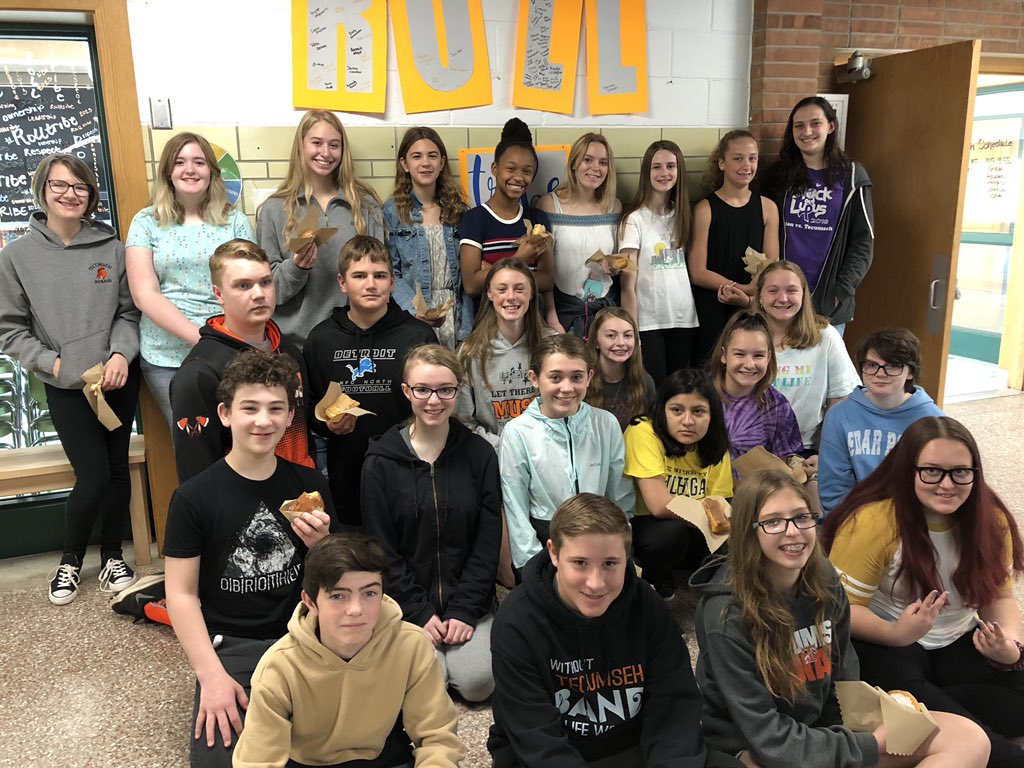 PHSgamble's tweet photo. Congratulations ROLL Tribe award recipients! @TecumsehWest https://t.co/DNr42qjYam