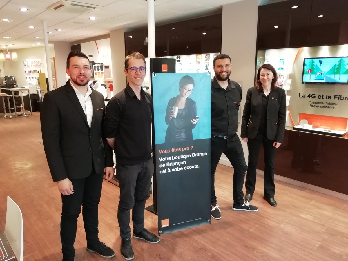 remy_mtn's tweet photo. #OrangeProSudEst la semaine des pros @GDT Briançon #TouslessouriresGdt #rdvpro #accueilpremium merci la team 🙏 belle implication et du #business 🏆✨🔝 @pascal_sartori @padanest @ClementiCris @OrangePACA @NathalieRoyer_ @alcommault @fredcolard @rathery @tfjob @CChibouni https://t.co/2RuAtvQJKh