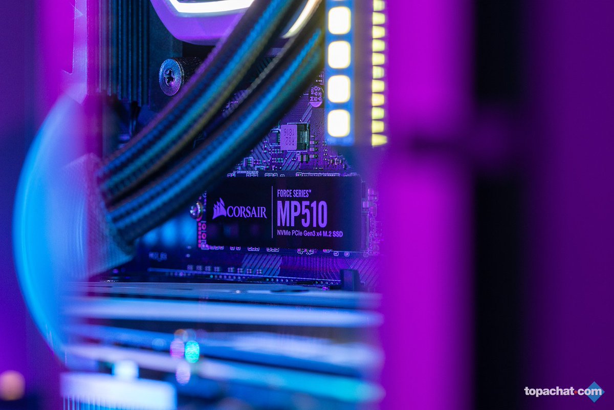 TopAchat's tweet photo. @CORSAIRFRA @IntelFrance @ASUS_ROG_FR @Seagate @AOC_Moniteurs Vélocité, efficacité !
Le SSD M.2 NVMe @CORSAIRFRA est à gagner avec la #Config16 ! #20AnsTopAchat
https://t.co/JrcaUuPMRL
Participe ici ⬇
https://t.co/Ez7f4fVm2t https://t.co/VW41z4c3zi
