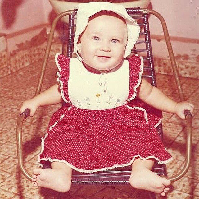 fabiseragusa's tweet image. Hoje é o Dia do Café. 
Acho que desde essa época aí eu sou viciada.
☕️ ☕️ #timtim