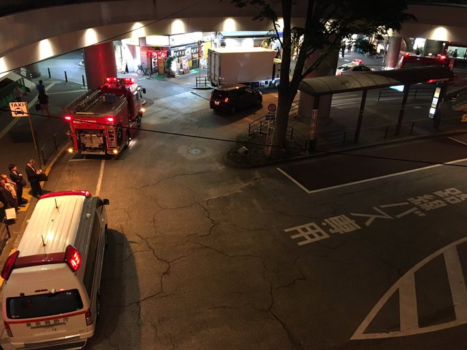 西武池袋線 大泉学園駅で人身事故 乗ってる電車が事故で救出活動してる まとめダネ 西武池袋線 大泉学園駅で人身事故 乗ってる電車が事故で救出活動してる まとめダネ