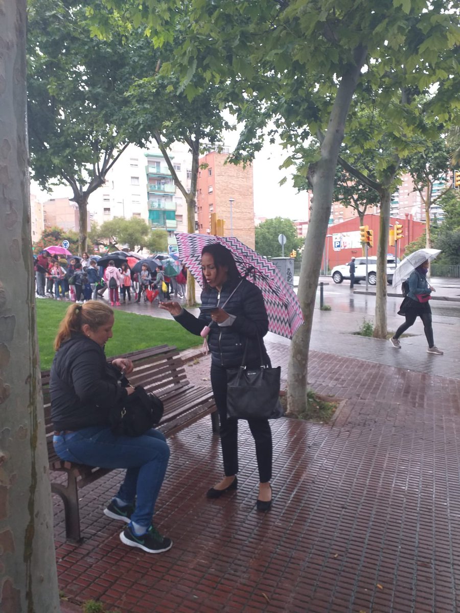 ProponemosB's tweet photo. Ni la lluvia nos para,Martha contigo hasta el ayuntamiento.
Vota bien,vota proponemos xm https://t.co/IP583Ae8go