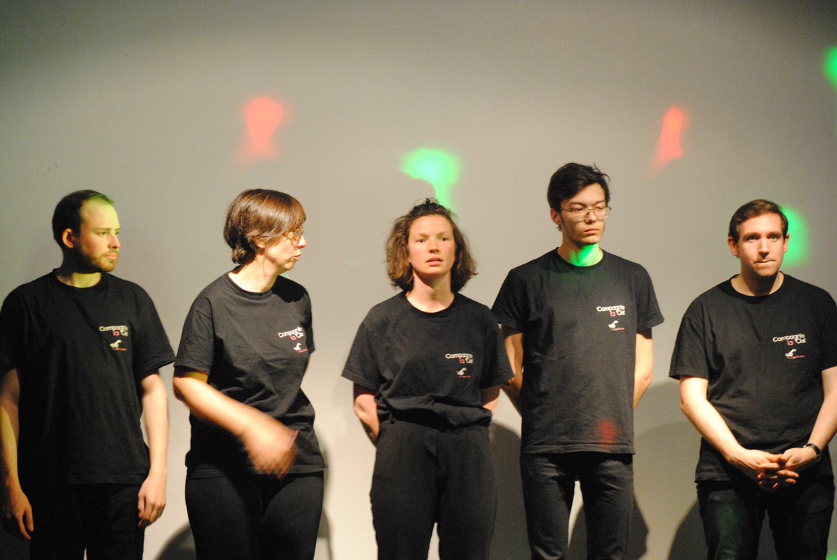 Cielaclef's tweet photo. Hier soir, l’impro à la une était… surprenante. En partant de la seconde guerre mondiale, à l’explosion de Pluton on est passé par toutes les époques ! (spectacle amateur) 
N'hésitez pas à consulter notre Instagram pour plus de photos : @cielaclef 👍 https://t.co/7QwcyEdCXw