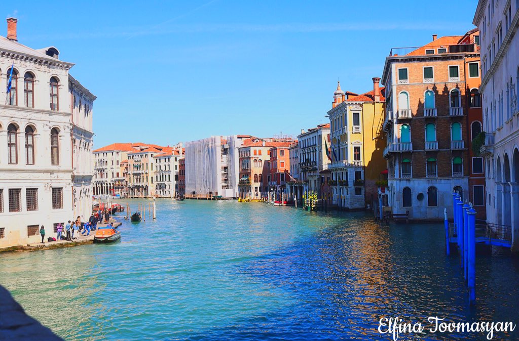 PicturesOfLife2's tweet photo. #italy #tower #Travel #travelblogger #travelvibes #amazing #photooftheday #photoshoot #photograghy #ilovemyjob #church #rome2019
#nice #lovely #dreamcity #world #Vatican #architecture #artwork #Venice #colorful #City on the #water https://t.co/6GElNrdQhn