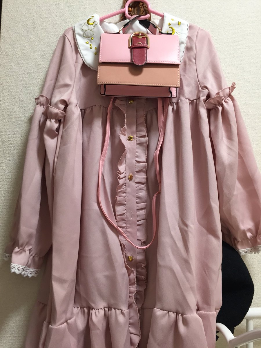 そうるしすたぁから大量の贈り物が届いた…🎁
写真撮るの下手くそすぎかよ…😭
可愛いのもらったのでちょっと魔法少女になってくる⸜(๑⃙⃘'ᵕ'๑⃙⃘)⸝⋆*カバンの紐、カバンの中に入ってたよ…(空リプ)
今度は私のターン☆⌒+。 