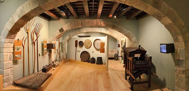 🐑 La proposta d' <a href="/EscolapiesSBD/">Escolàpies Sabadell</a> pel #capdesetmana 👇🏻
Ho sabíeu que a #Sabadell hi ha un museu que explica com era la vida rural fa dècades a la ciutat? És el Museu de la Vida al Camp, que està a l'<a href="/EspaiNaturaSbd/">Espai Natura</a> i obre cada diumenge!
✅ Més info a ow.ly/yH8R50uoAFK