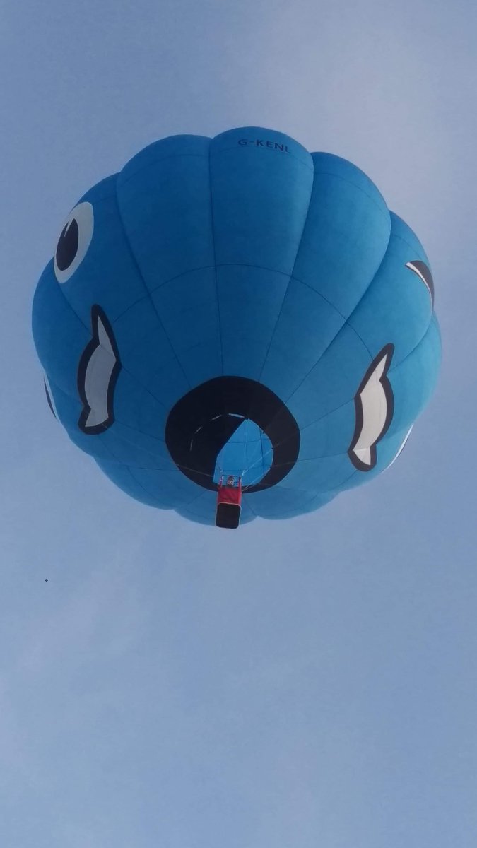kxnnyl's tweet photo. G-KENL finally flies, my first homebuilt Hot Air Balloon #hundredsofhourssewing #meme #hotairballoon #yesimadeit https://t.co/cB9HNCmcfc