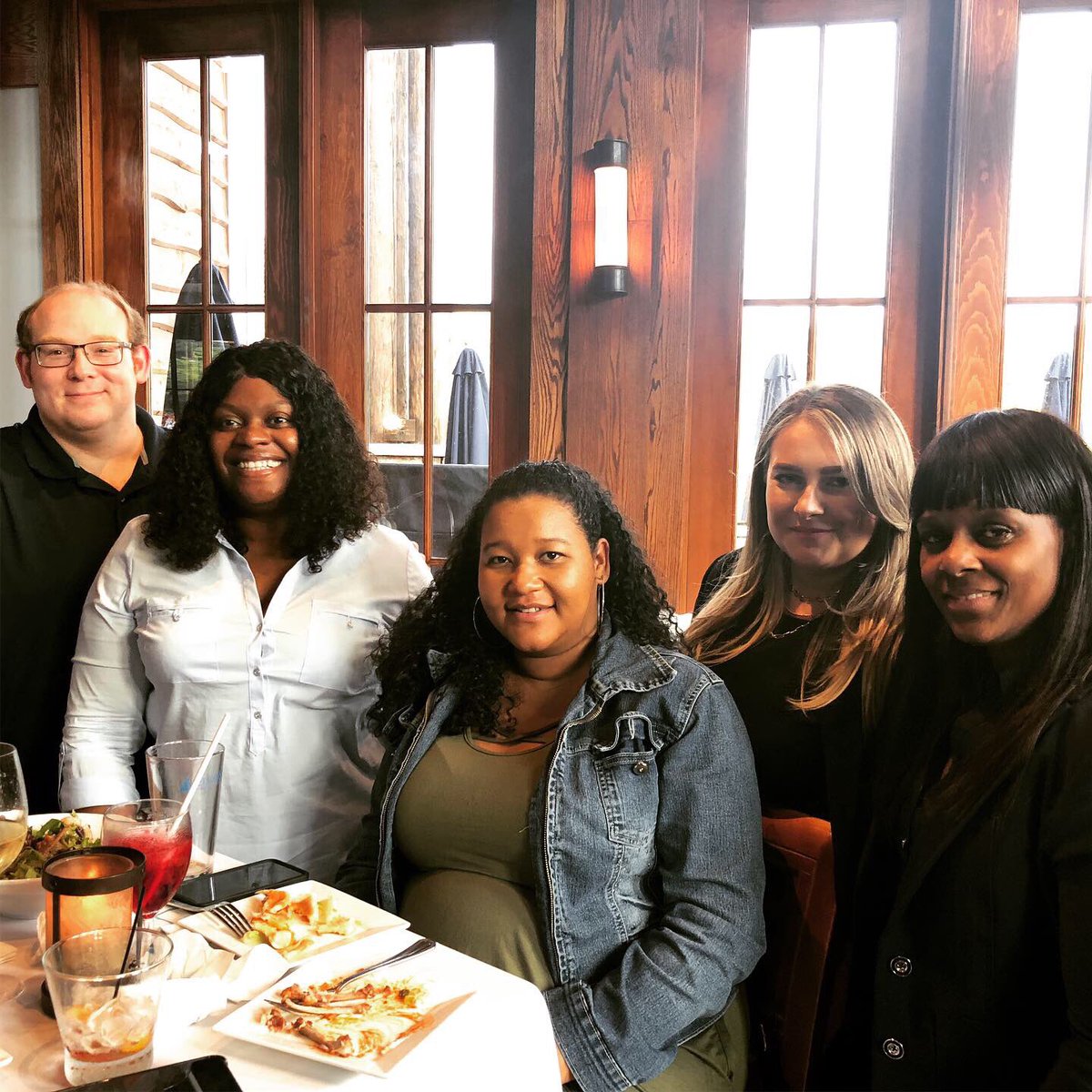 Mike_Iris's tweet photo. We had a great networking/Happy Hour with our @BerkeleyCollege MBA Alumni and Faculty last night at @McLoones #BerkeleyAlumni #BerkeleyMBA #HappyHour #AlumniRelations #HigherEd #Alumni #NJ https://t.co/urxoVjcnZH