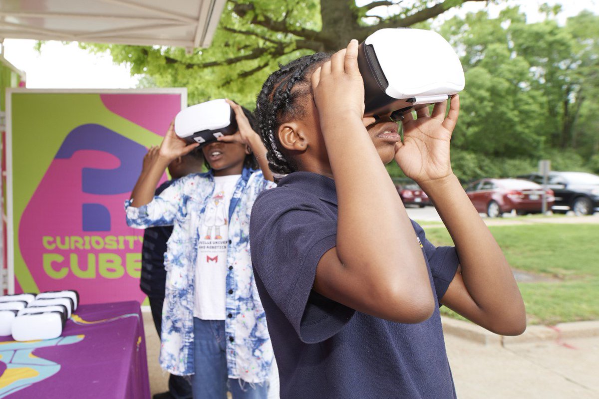 Milton_Library's tweet image. Stop by the #CuriosityCube to celebrate the 150th anniversary of the Periodic Table and participate in hands-on science experiments! #SPARKcuriosity on May 31 at the Main Library from 12:00-3:00pm