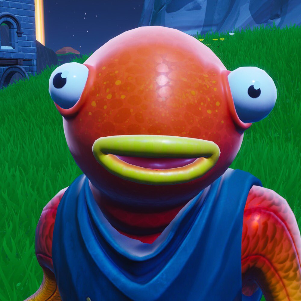 EpouvantailRP's tweet photo. J’ai retrouvé mon petit chapeau, il était caché dans @BateauLazy à @LazyLag0on 
J’en ai profité profité pour me refaire une petite beauté en prenant exemple sur les affiches de @NeoTiltedOFF 
AVANT / APRÈS
Un avis ? :p 
BLOUB BLOUB à tous, je suis dans le shop Fortnite https://t.co/TyITSRPYcM