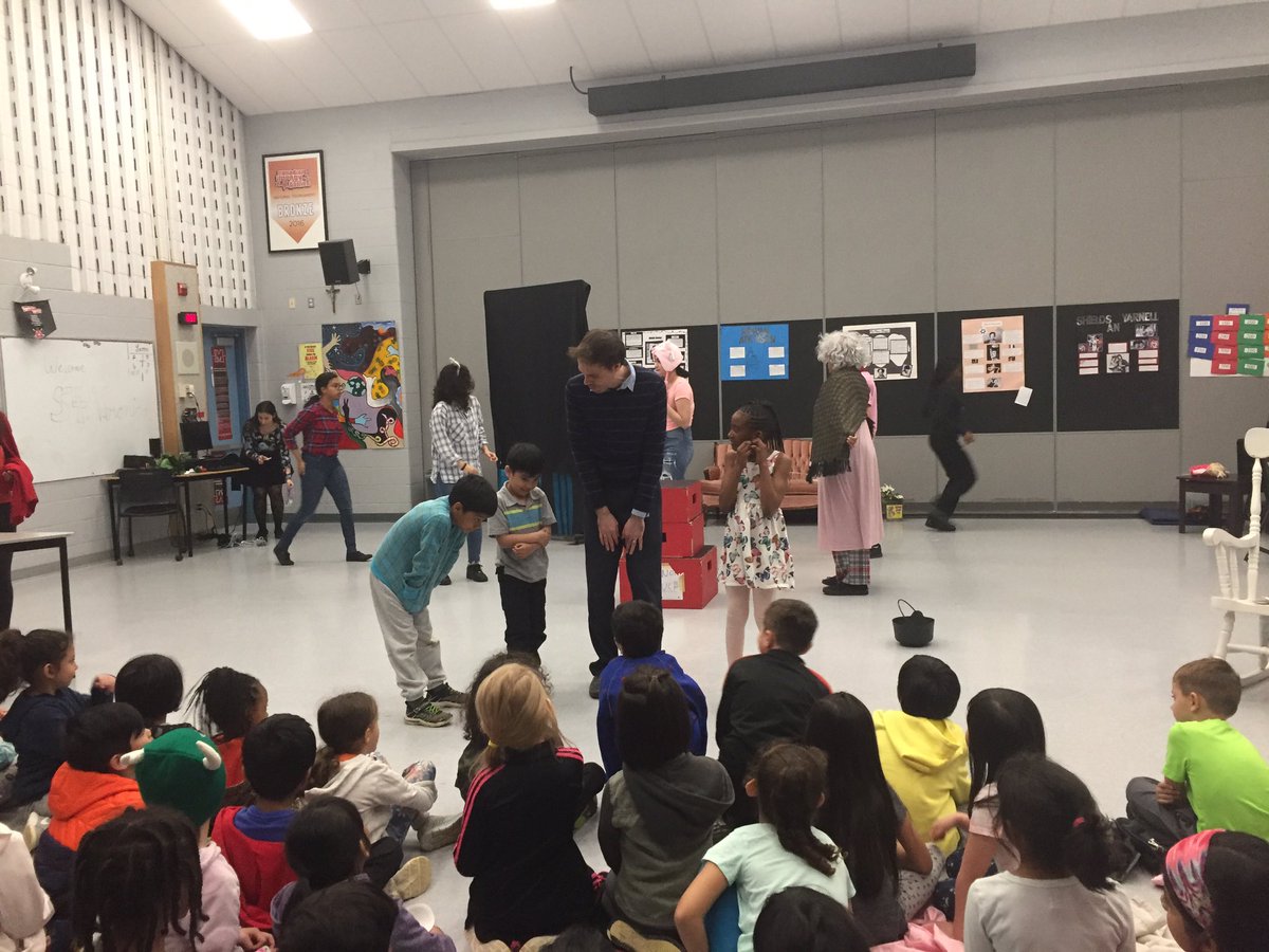 MaronMrs's tweet photo. A great trip to St. Marcellinus to see Drama performances put on by the grade 10 students. The grade 1's really enjoyed the performances. https://t.co/xPkPVWof26