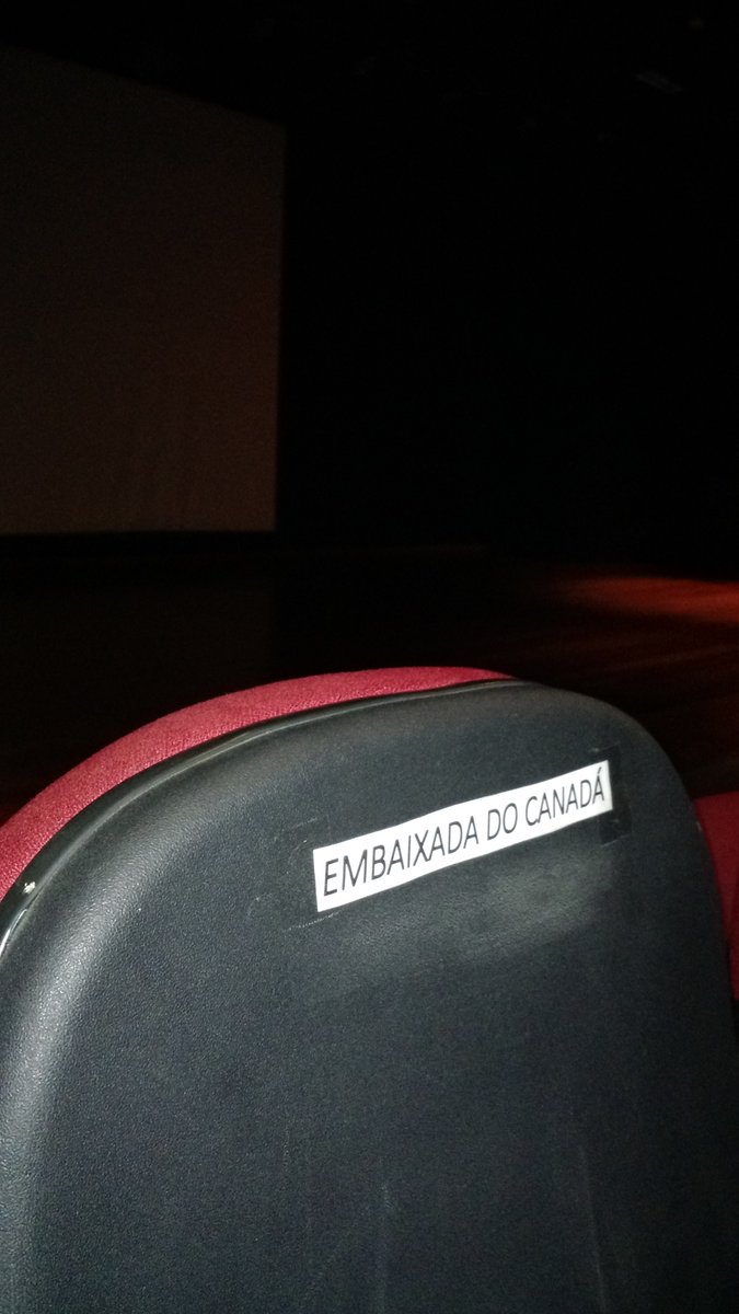 LuizMigueldaRo1's tweet photo. Muito bom ver a #diversidade e o #respeito refletidos no Festival Intl de Cinema #LGBTI no @IC_Brasilia no momento que o @SenadoFederal e o @STF_oficial discutem a #criminalização da #homofobia. Não perca o filme canadense 🇨🇦"Laurence Anyways" no dia 31 de maio às 18:30h! https://t.co/wEtXcaU7uK