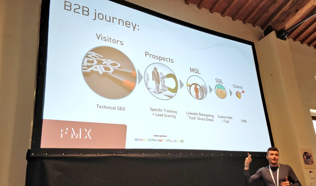 Nicole 🦝 tweet media