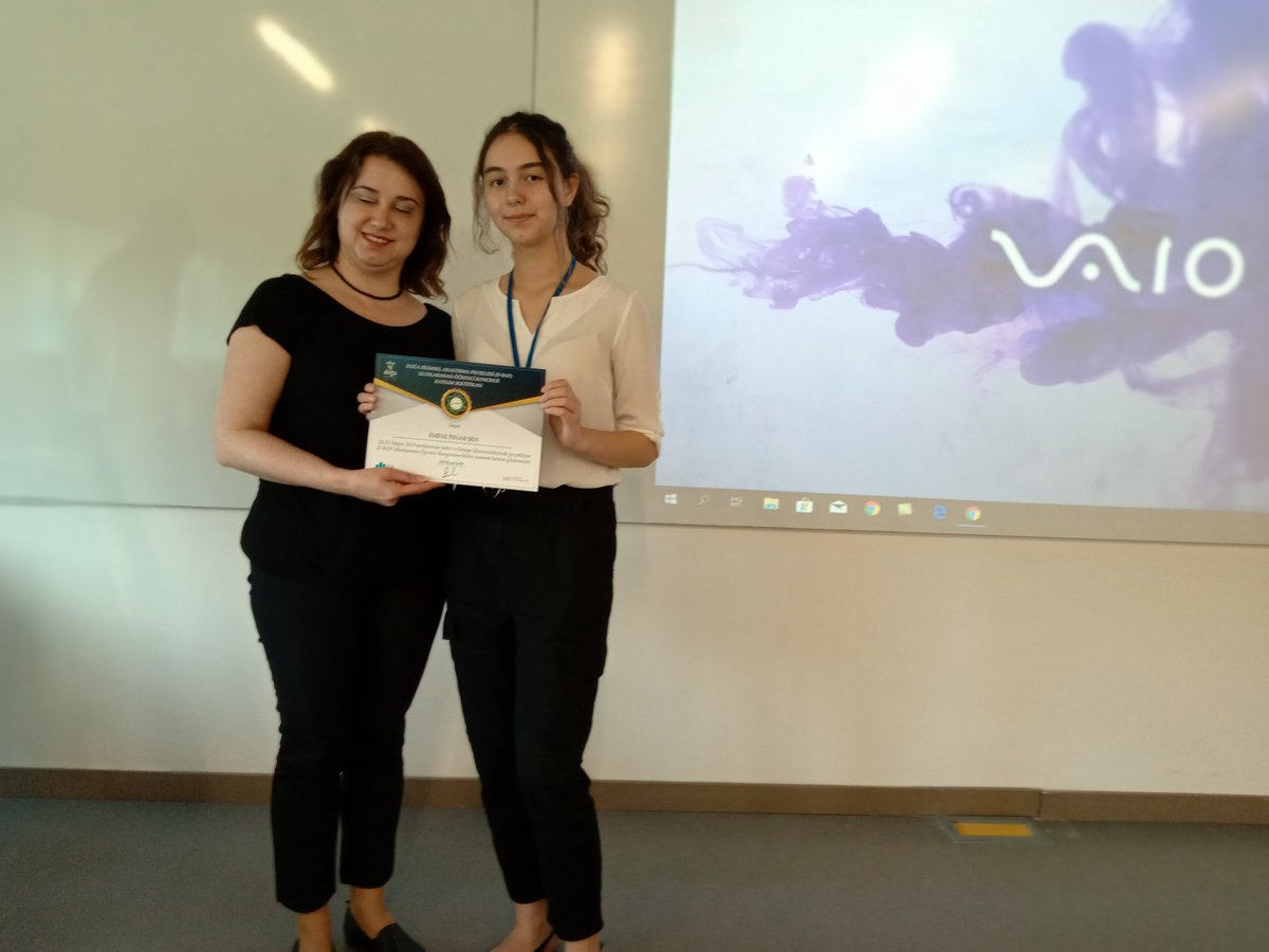 1. Uluslararası D-BAP kongresinde, Emine Pınar Şen ve Ceren Çelik "Böbrek taşı ve Safra taşı için alternatif tedavi yöntemleri" sözlü sunumlarını başarılı bir performans ile sergiledi. Başarı belgelerini almaya hak kazandı.
#dogabapkongresi 
<a href="/aslihancelik13/">Aslihan Celik</a>