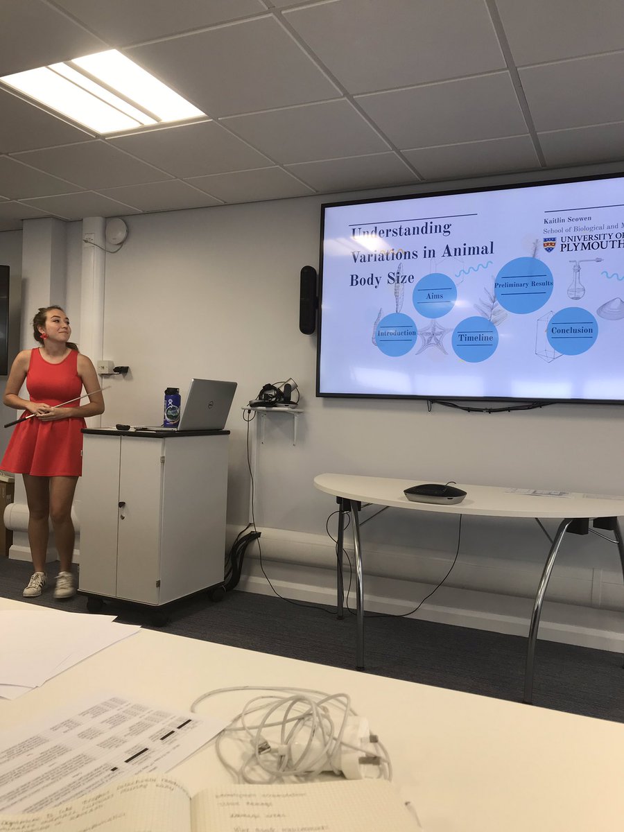 MBAPhDGang's tweet photo. Kaitlin talking about latitudinal gradients in #mussels with #temperature #MResMarBio 🌍 https://t.co/Wsig9OVd2m