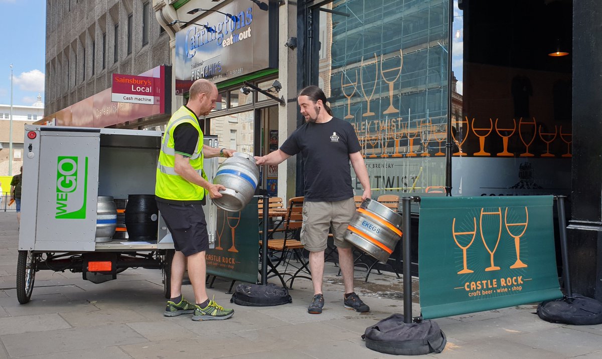 We are pleased to be delivering for Castle Rock Brewery <a href="/CRBrewery/">Castle Rock Brewery</a> before a busy bank holiday, here's hoping this glorious weather continues. #happyfriday #cargobikesrule #bankholidayfun