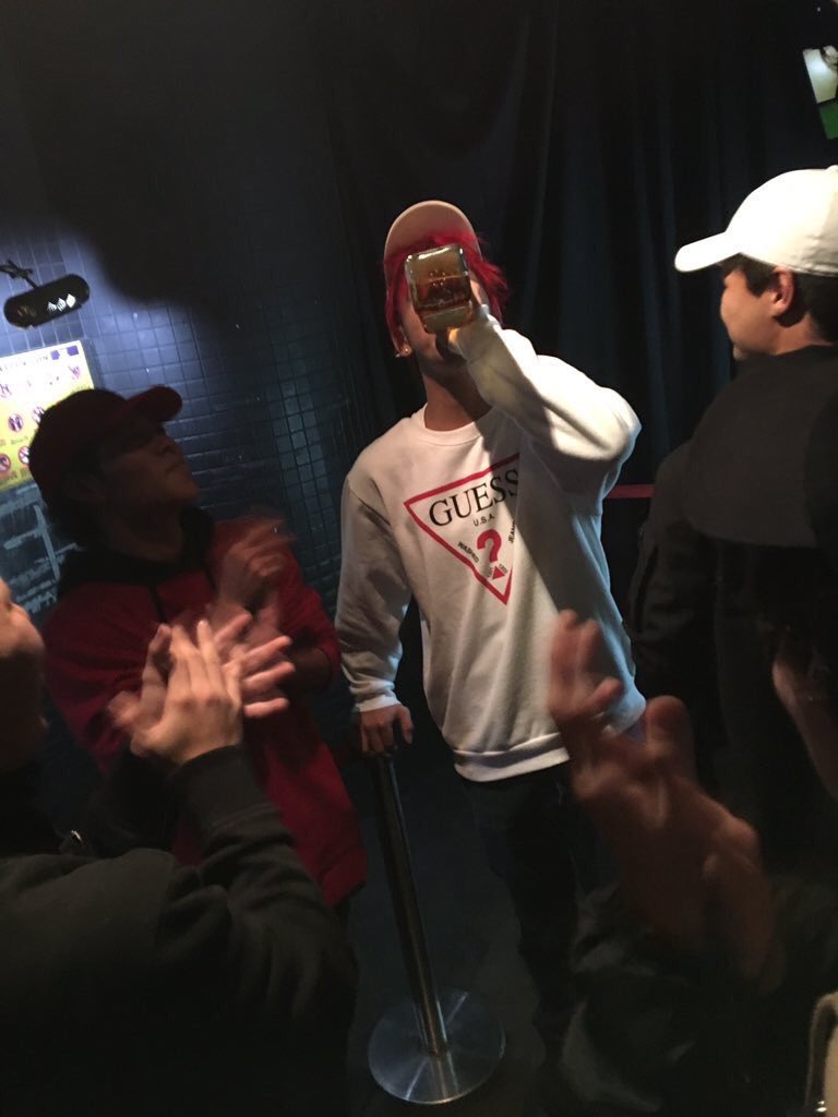 ren0126feet's tweet photo. 私事ですが
今月いっぱいで
club kingdom
辞めることになりました
31日金曜日
気分良くラスト迎えたいので
昔一緒に遊んだ同級生。
最近仲良くなった同級生。
一緒に飲んだ先輩後輩。
たくさんきてほしいです。
予約も受け付けてます。
たくさん
来てくれること願います。

@KingdomOkinawa https://t.co/wgLJemx2xG