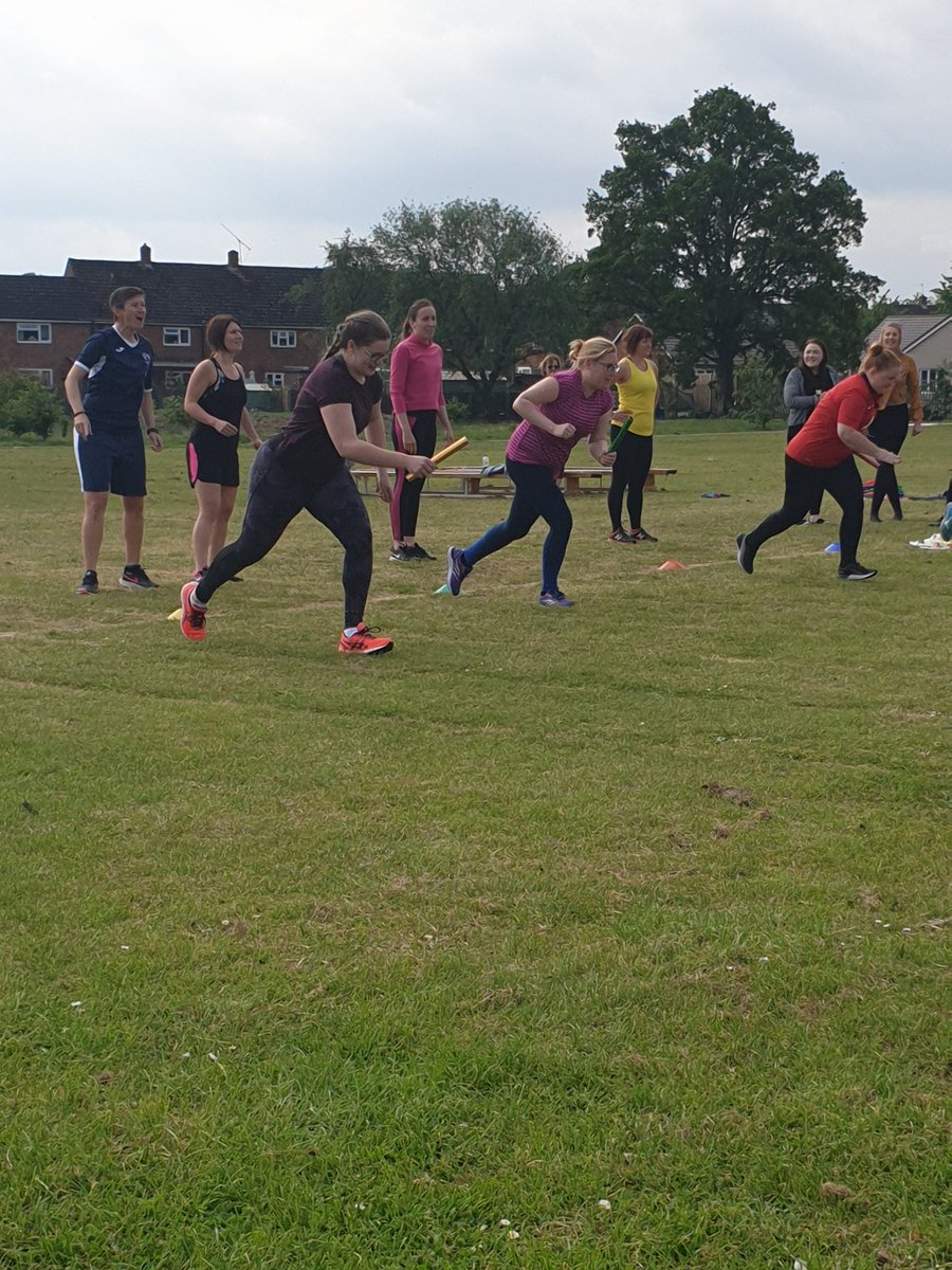 HelenBe17691601's tweet photo. @HarlescottJrSch The teachers relay race was epic. https://t.co/BQcZMdk8HK